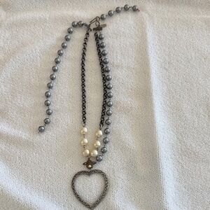 Chic Heart Pendant Necklace with Silver and Pearl Accents